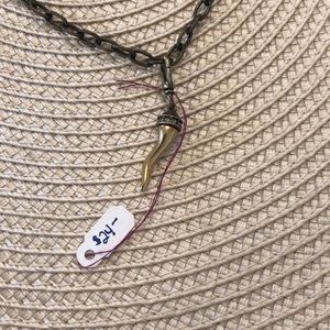 C+I horn charm style C009